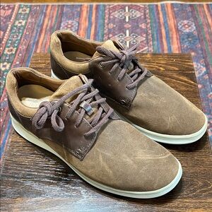 UGG Men's Brown Sneakers with Cream Sole